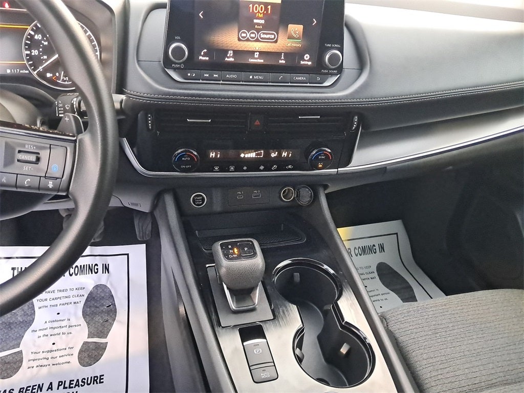 2022 Nissan Rogue SV