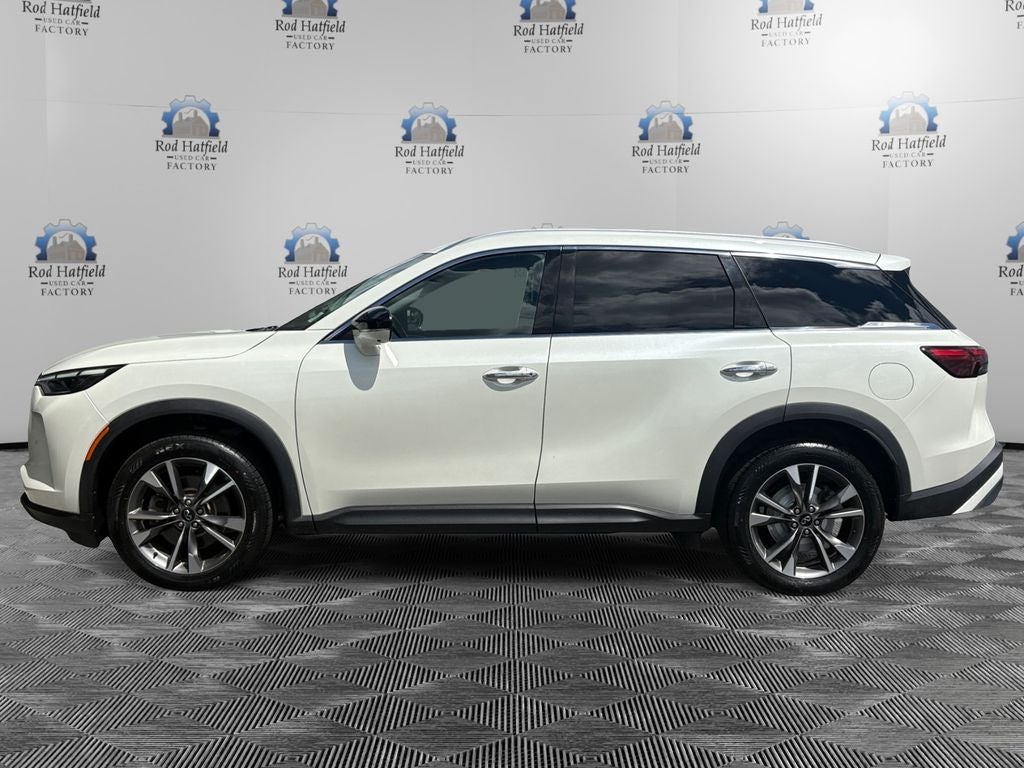 2022 INFINITI QX60 LUXE
