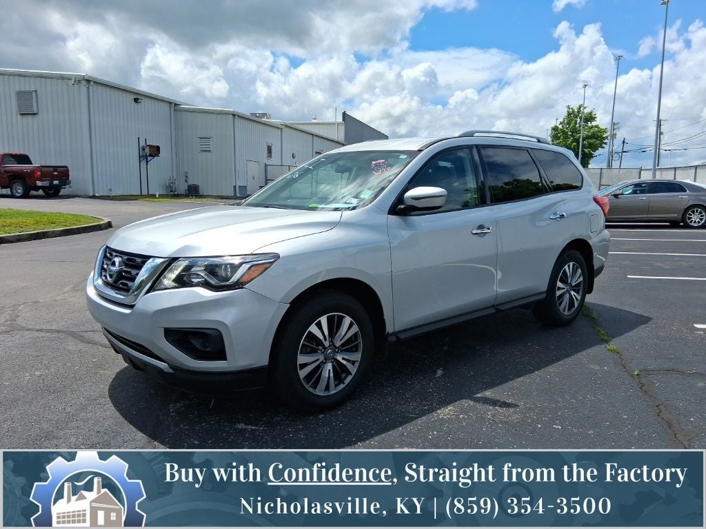 2020 Nissan Pathfinder S 4WD's photo