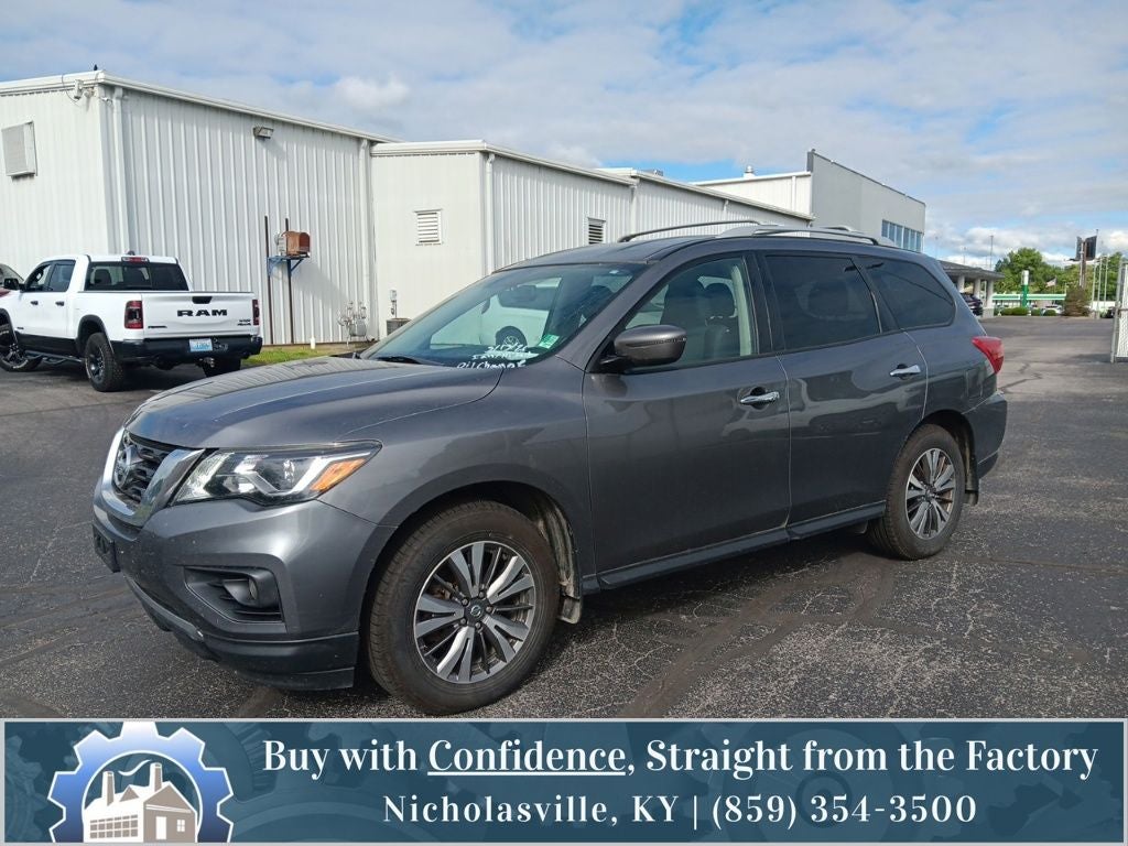 2019 Nissan Pathfinder SV