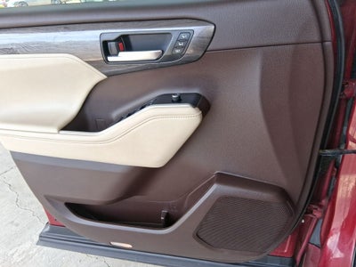2021 Toyota Highlander Platinum