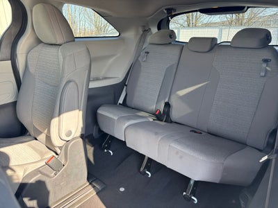 2024 Toyota Sienna LE 8 Passenger