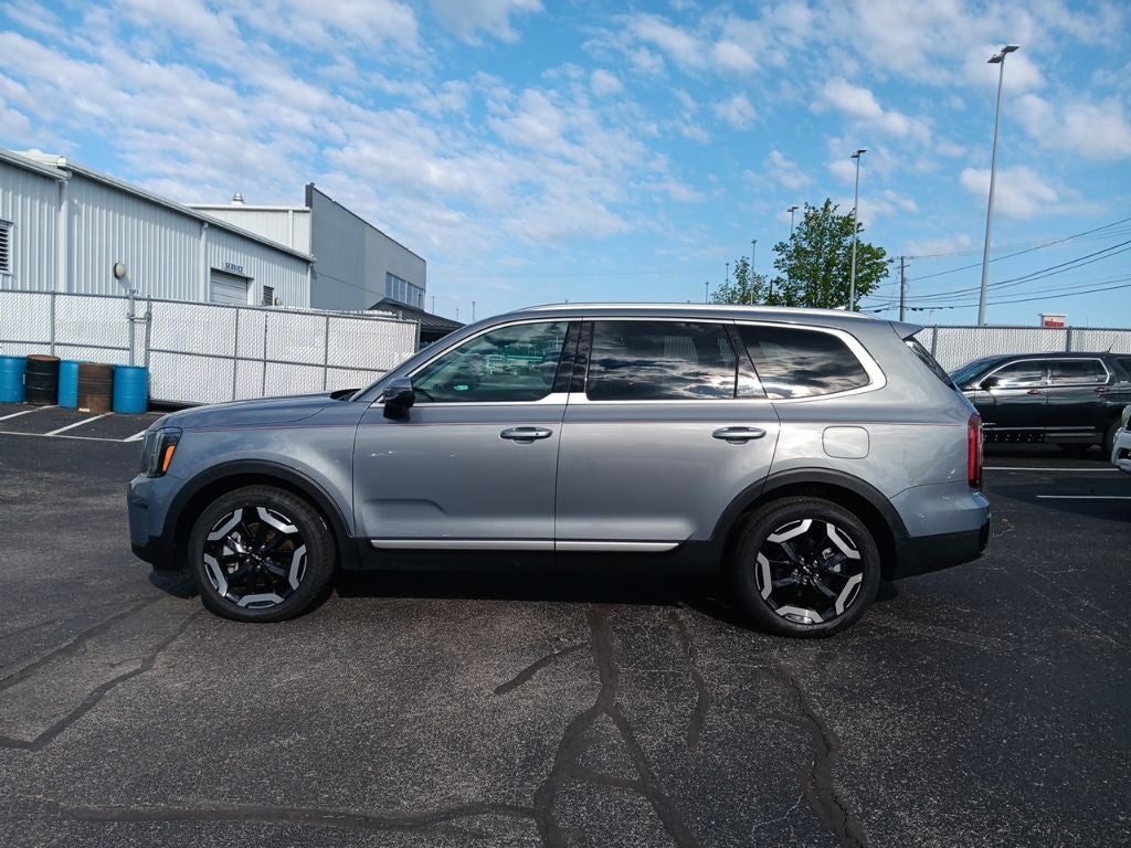 2025 Kia Telluride S