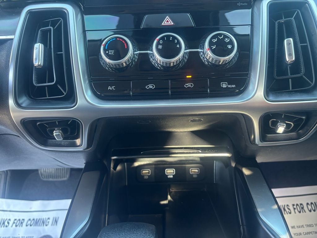 2023 Kia Sorento LX