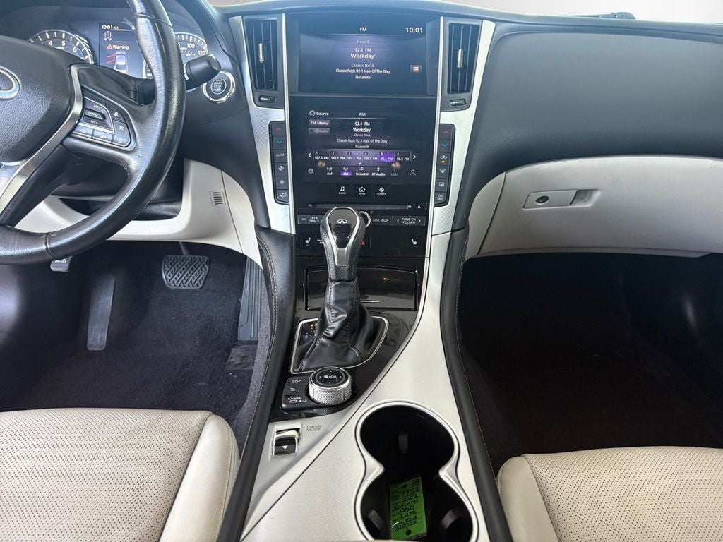 2022 INFINITI Q50 LUXE