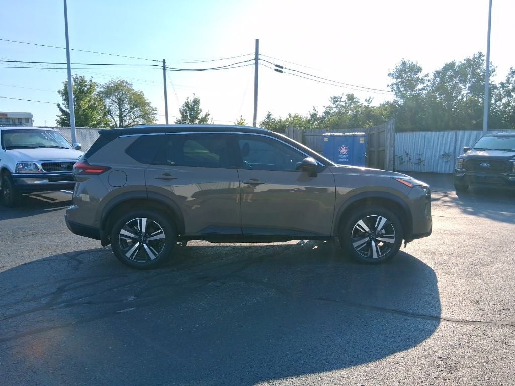 2024 Nissan Rogue SL