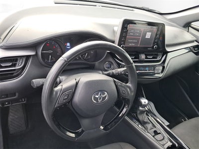 2022 Toyota C-HR XLE