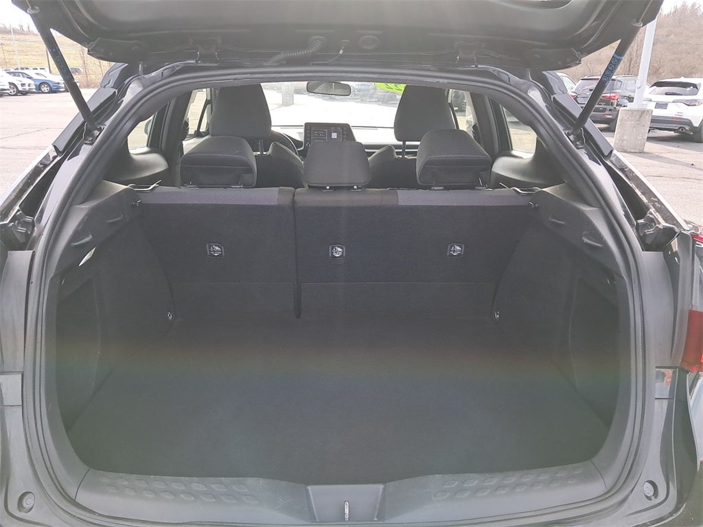 2022 Toyota C-HR XLE