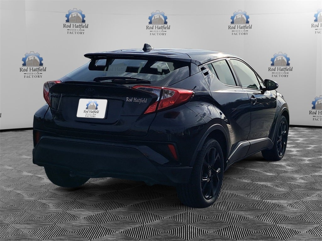 2022 Toyota C-HR XLE