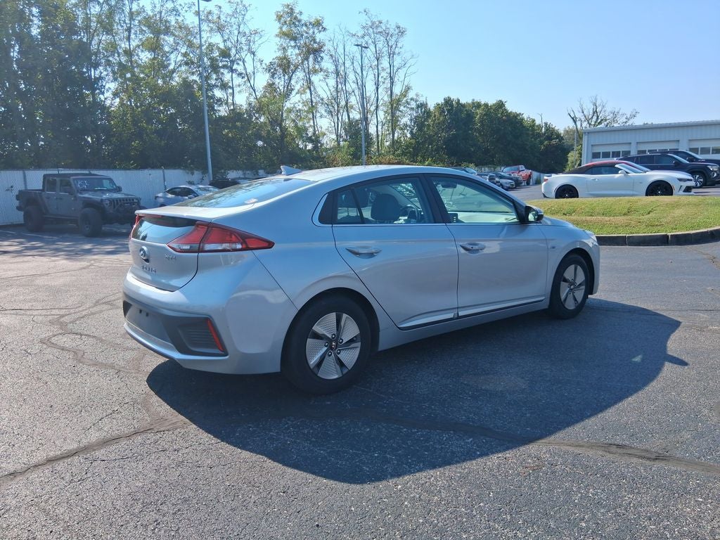 2020 Hyundai Ioniq Hybrid SE