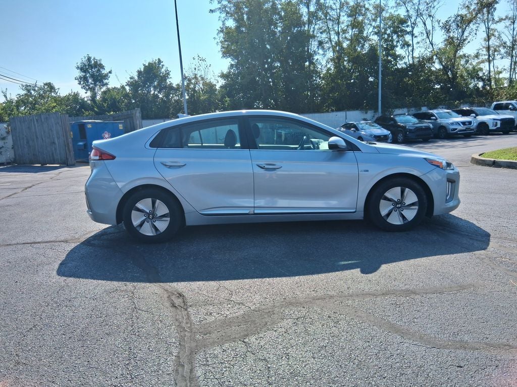 2020 Hyundai Ioniq Hybrid SE