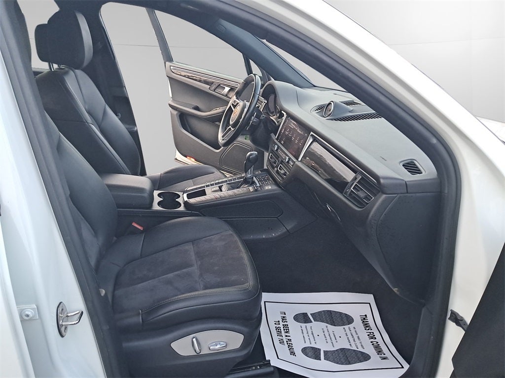 2021 Porsche Macan Base