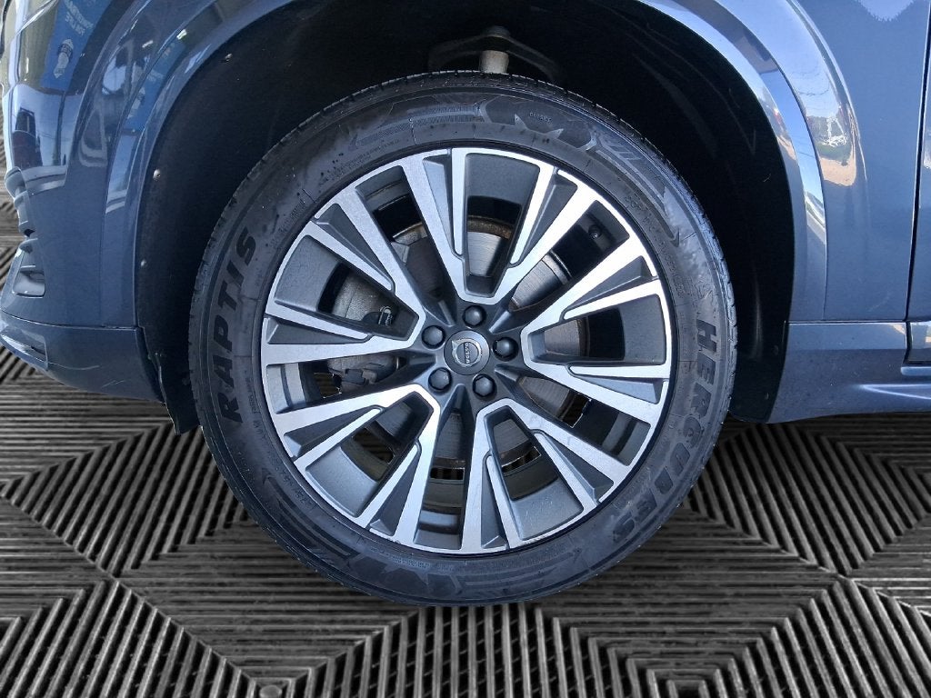2020 Volvo XC90 T6 Momentum