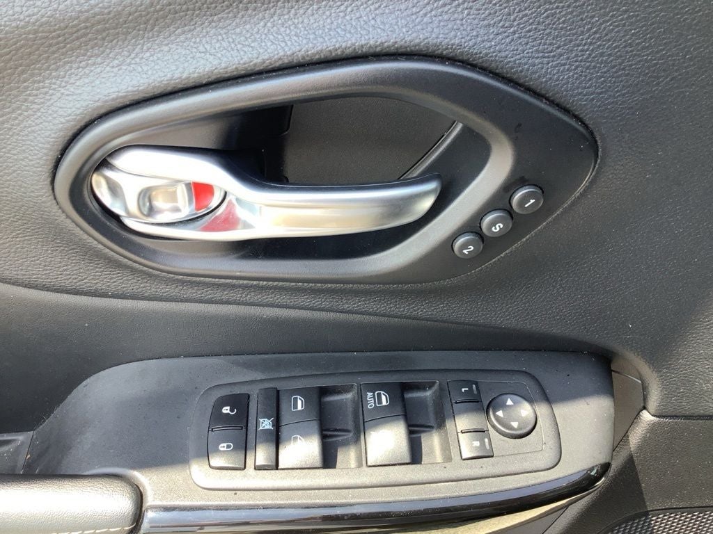 2023 Jeep Cherokee Altitude Lux 4x4