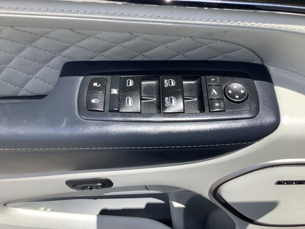 2017 Jeep Grand Cherokee Summit