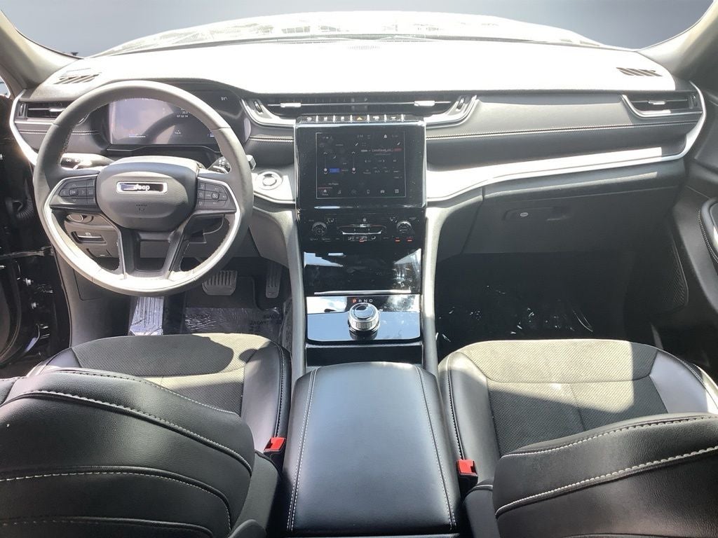 2025 Jeep Grand Cherokee Altitude 4x4