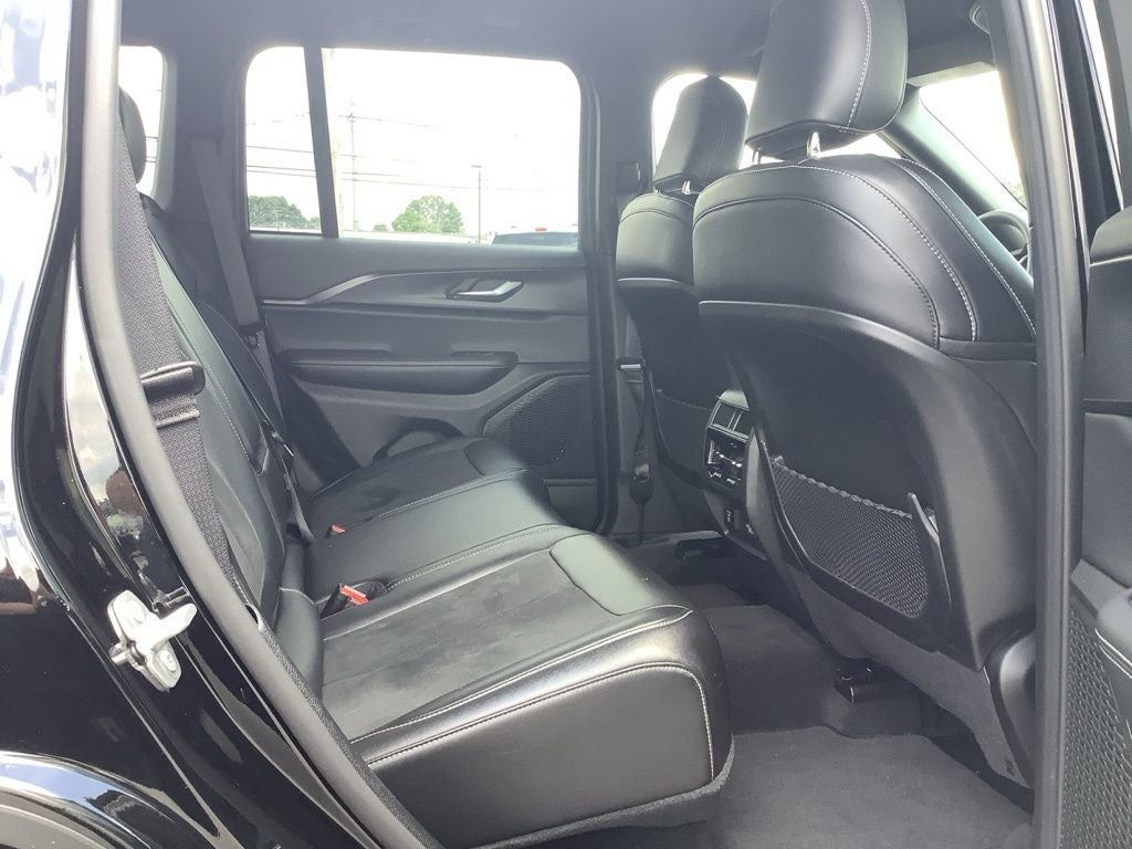2025 Jeep Grand Cherokee Altitude 4x4