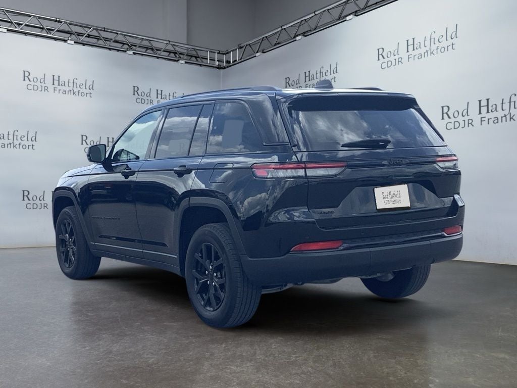 2025 Jeep Grand Cherokee Altitude 4x4