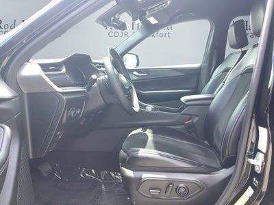 2025 Jeep Grand Cherokee Altitude 4x4