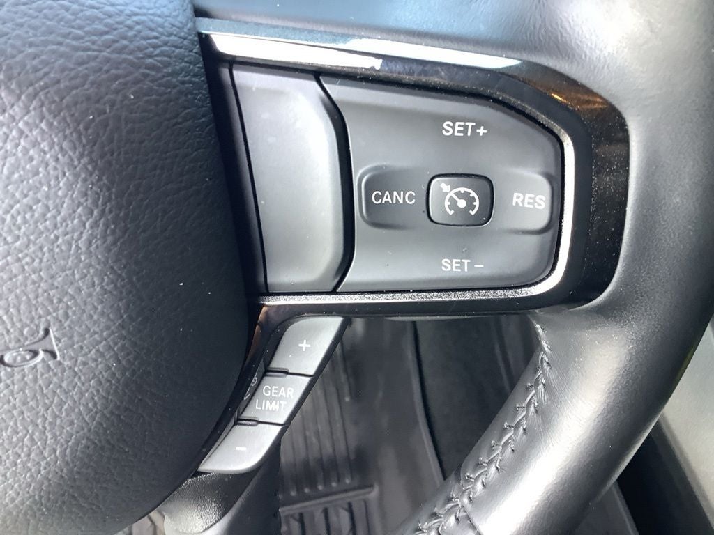 2023 RAM 1500 Big Horn Crew Cab 4x4 5'7' Box