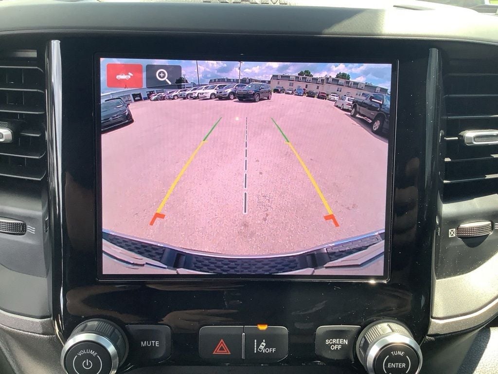 2025 RAM 1500 Tradesman Crew Cab 4x4 5'7' Box