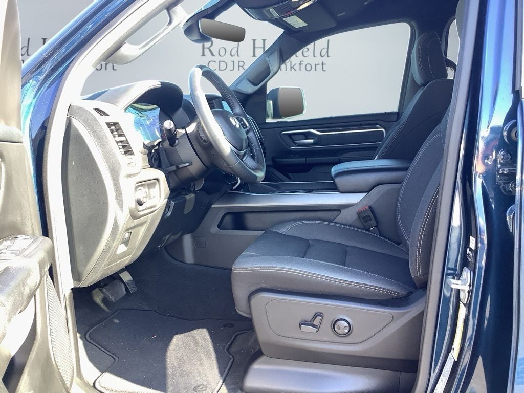 2023 RAM 1500 Big Horn Crew Cab 4x4 5'7' Box
