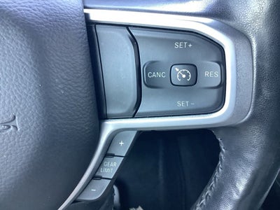 2020 RAM 1500 Big Horn Crew Cab 4x4 5'7' Box