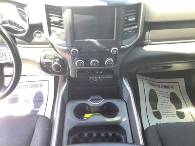 2022 RAM 1500 Big Horn Crew Cab 4x4 5'7' Box