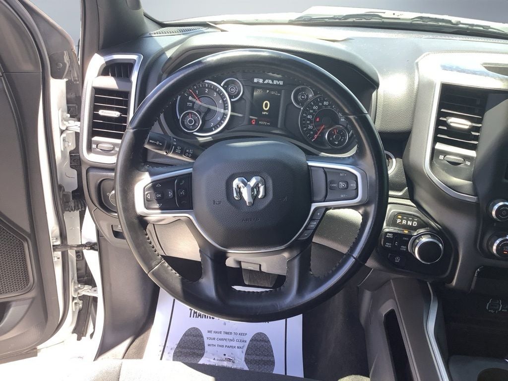 2022 RAM 1500 Big Horn Crew Cab 4x4 5'7' Box