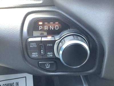 2022 RAM 1500 Big Horn Crew Cab 4x4 5'7' Box