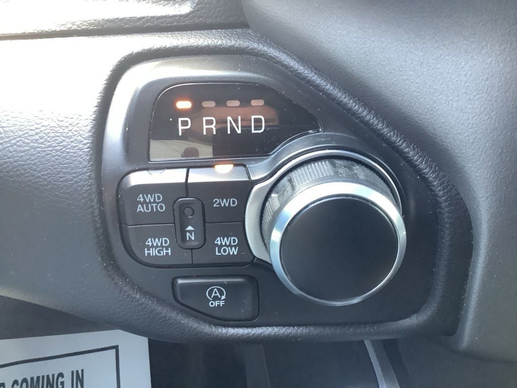 2022 RAM 1500 Big Horn Crew Cab 4x4 5'7' Box