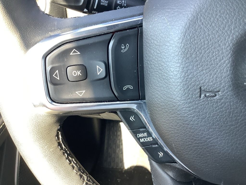 2025 RAM 1500 Laramie Crew Cab 4x4 5'7' Box