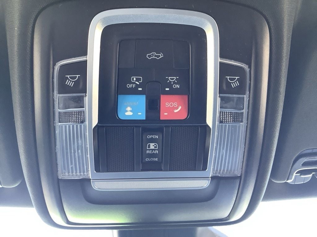 2025 RAM 1500 Laramie Crew Cab 4x4 5'7' Box