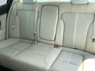 2011 Lincoln MKS Base