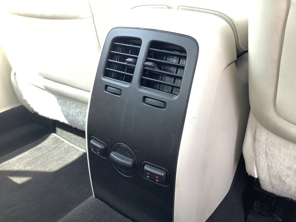2011 Lincoln MKS Base