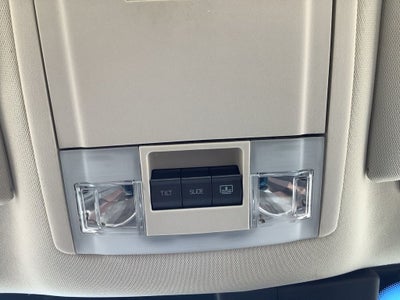 2011 Lincoln MKS Base