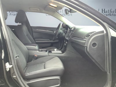 2023 Chrysler 300 Touring