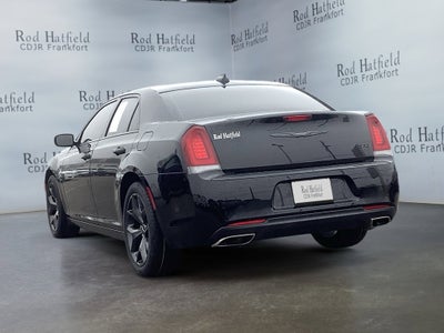 2023 Chrysler 300 Touring