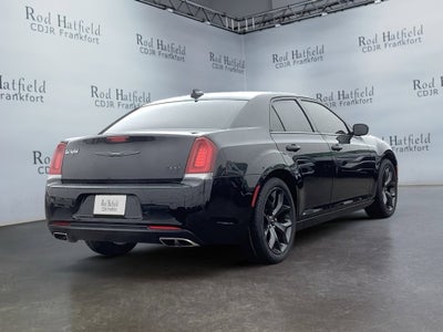 2023 Chrysler 300 Touring