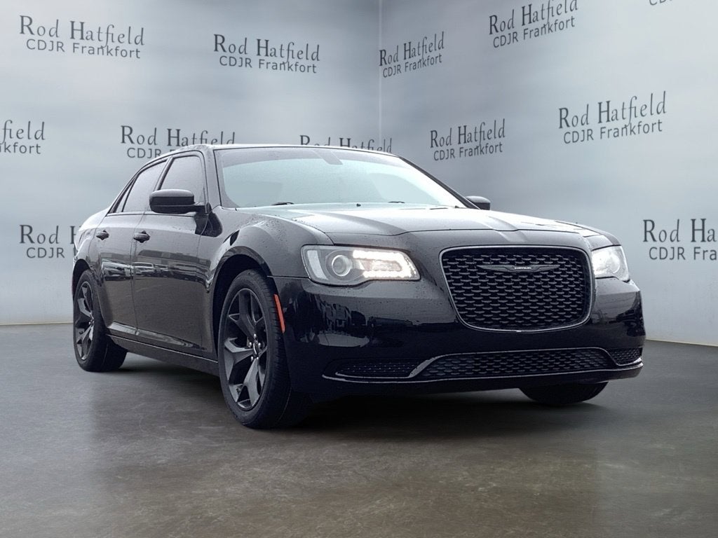 2023 Chrysler 300 Touring
