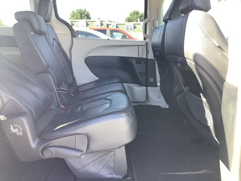 2020 Chrysler Pacifica Touring L