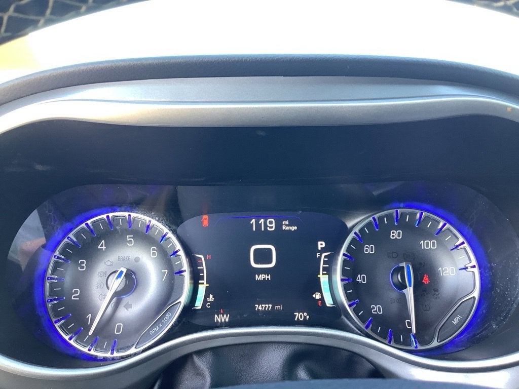 2025 Chrysler Pacifica Select