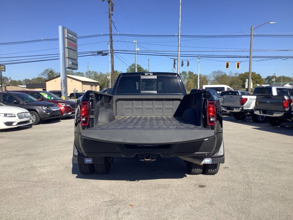 2026 RAM 3500 Tradesman Crew Cab 4x4 8' Box