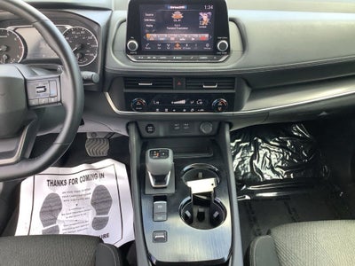 2025 Nissan Rogue SV FWD