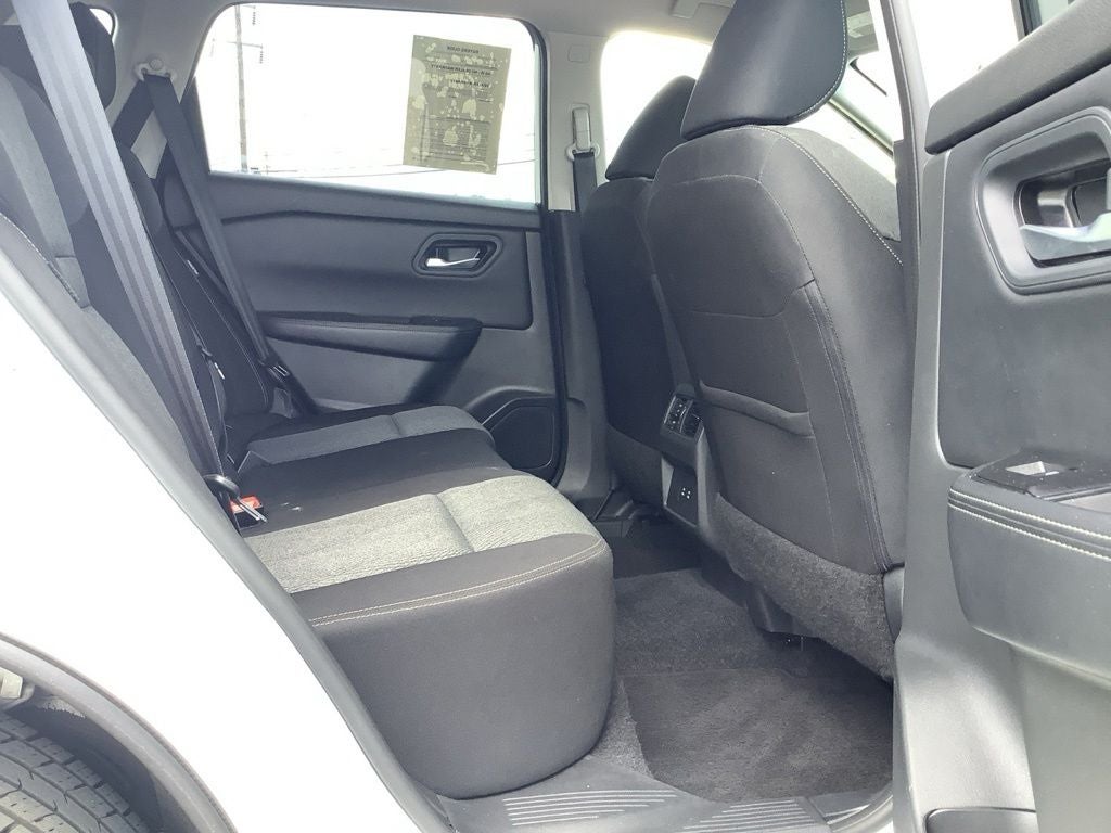 2025 Nissan Rogue SV FWD