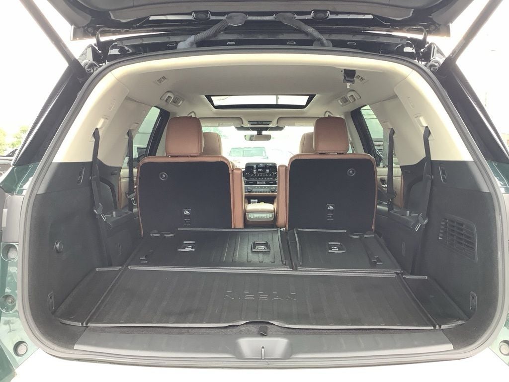 2023 Nissan Pathfinder Platinum 4WD