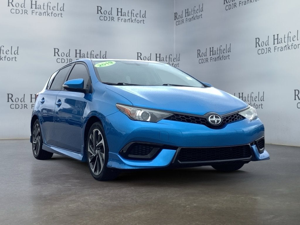 2016 Scion iM Base