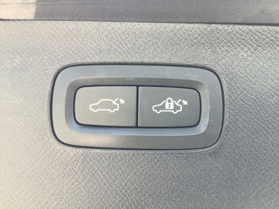 2024 Volvo XC90 B5 Core Bright Theme